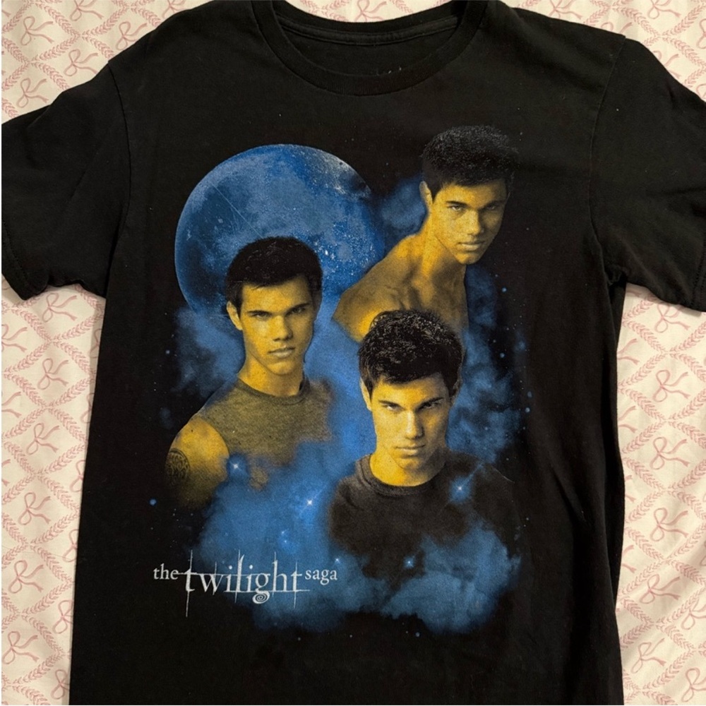 Twilight Saga Black Graphic T-Shirt